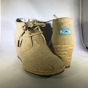 TOMS Lace-up Wedges